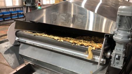 3. निरंतर गहरा तेल फ्रायर